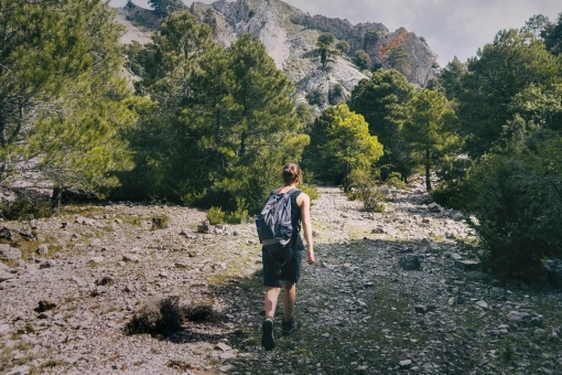 Un randonneur en Catalogne
