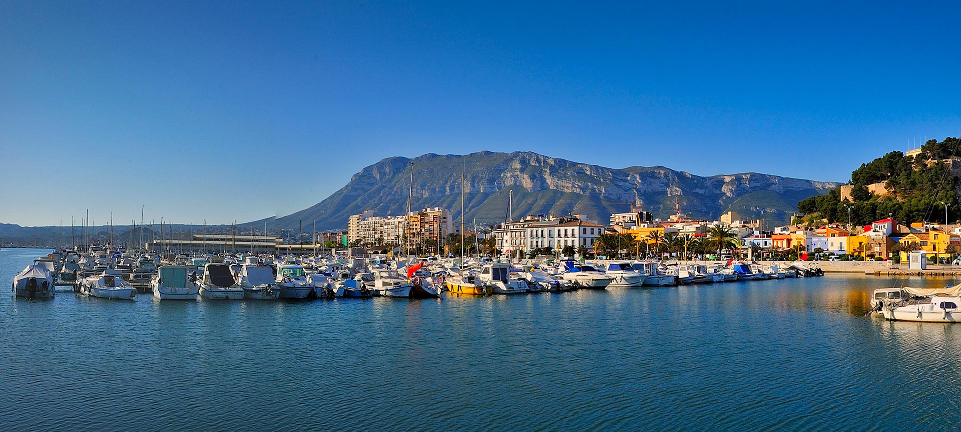Vue panoramique de Denia. Province d’Alicante Vue panoramique de Denia. Province d’Alicante